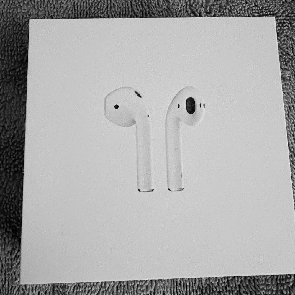 Apple Air pod Box (Empty) This listing includes an empty apple air pod box.  The